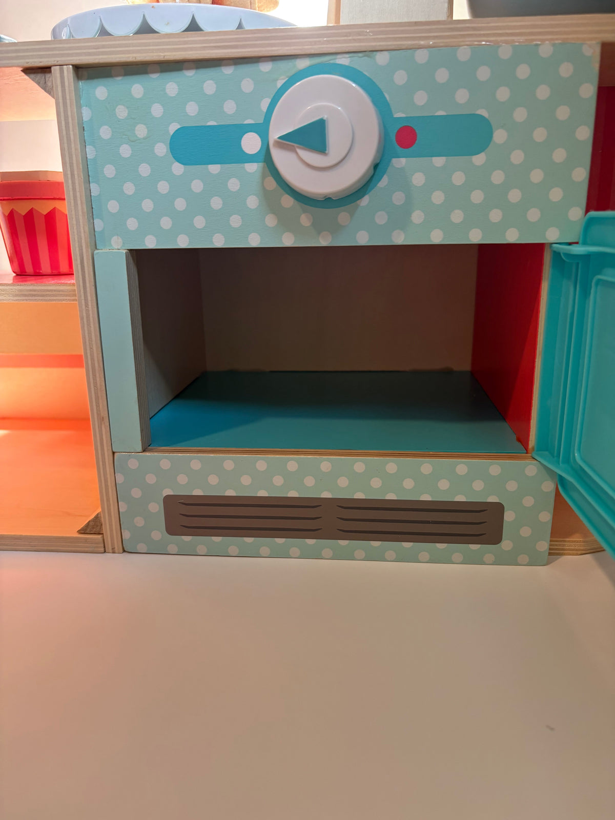 Seller #177 Melissa and Doug Wooden Bakery