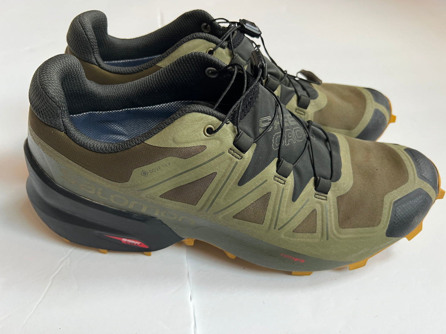 #180 Mens Shoe Size 11.5 Salomon Ultra 4 goretex hiking shoe