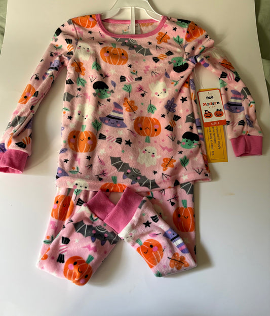 Seller #177 NWT Size 4 Modern Kids Halloween Pajamas