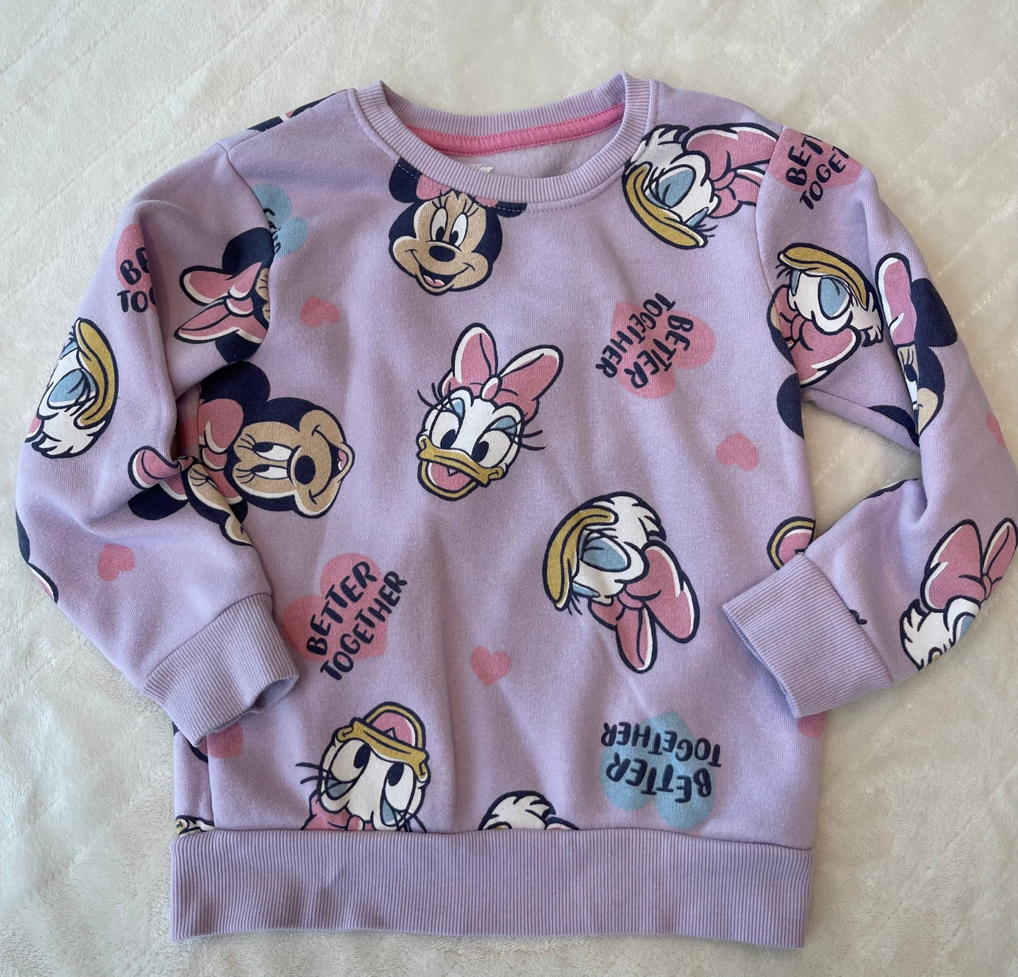 #212 Disney Minnie and daisy sweatshirt size 5t EUC