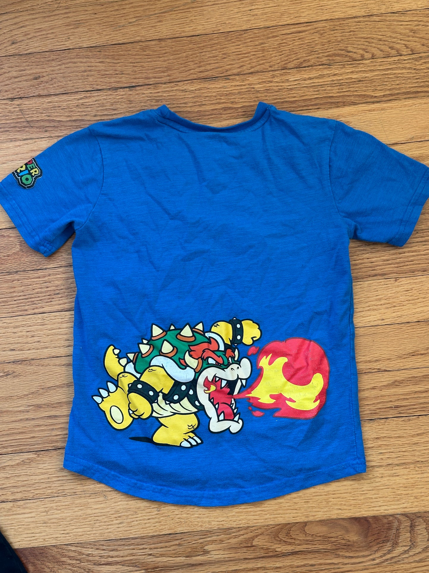 #94 Star Wars & Super Mario Shirts - boys 7 - VGUC
