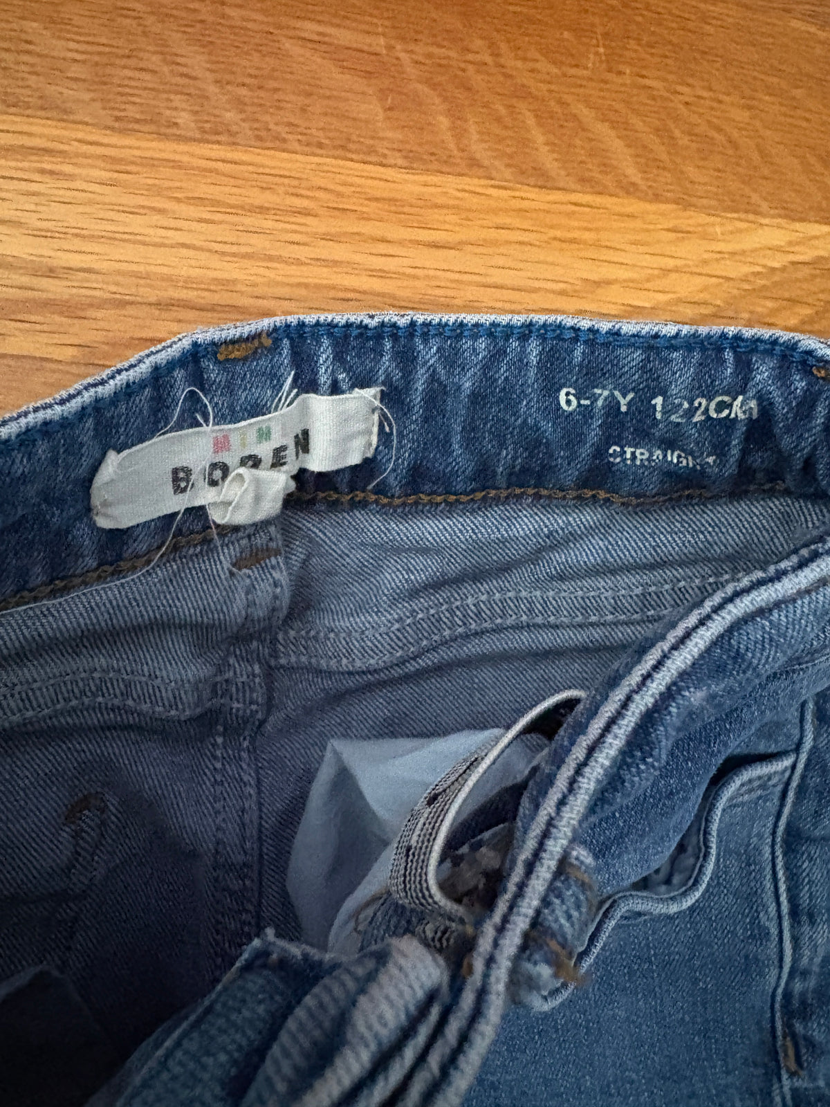 #116 Boys Boden adjustable waist jeans size 6-7