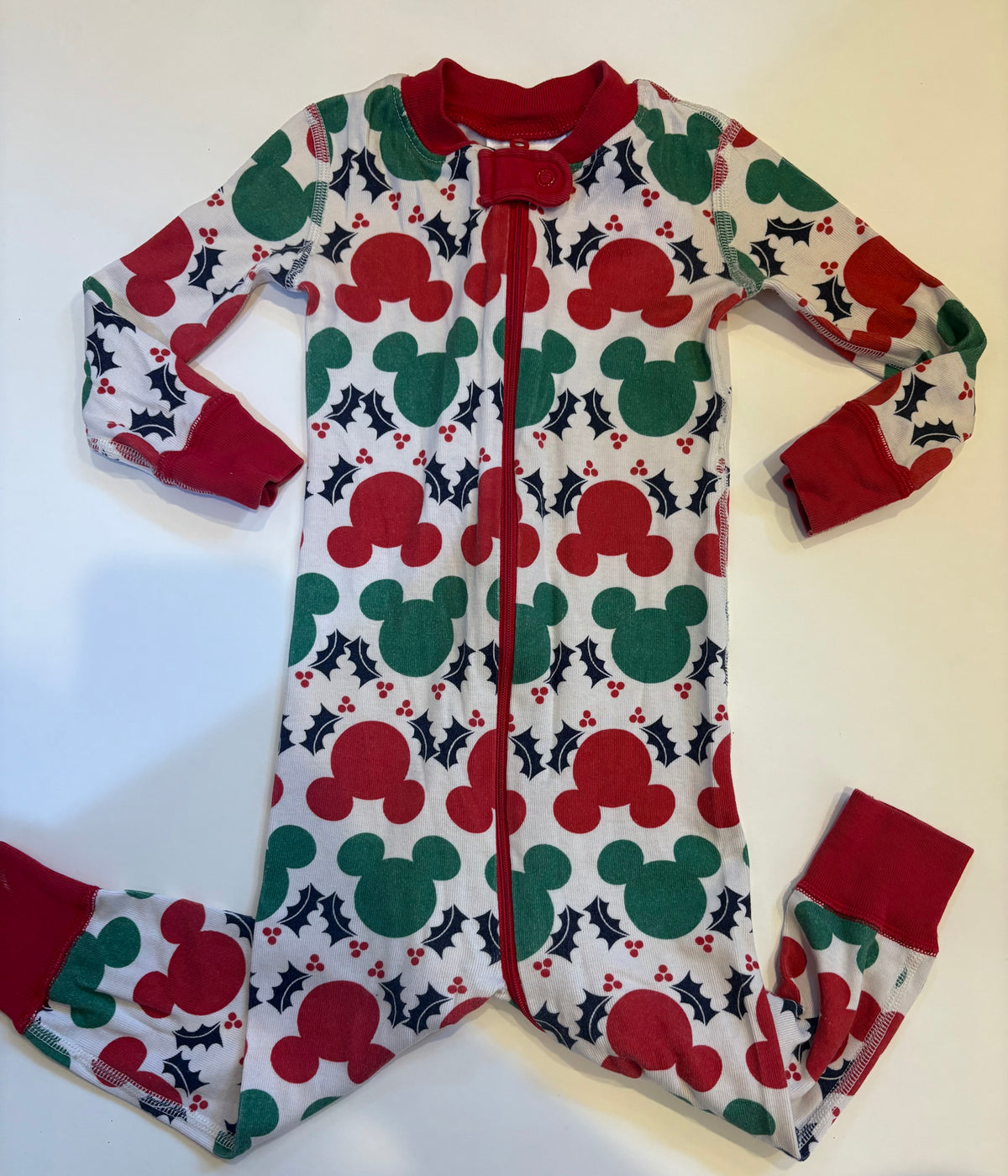 Seller 186 - Hanna Andersson Mickey Mouse Christmas PJs- Size 85 (2T) - GUC