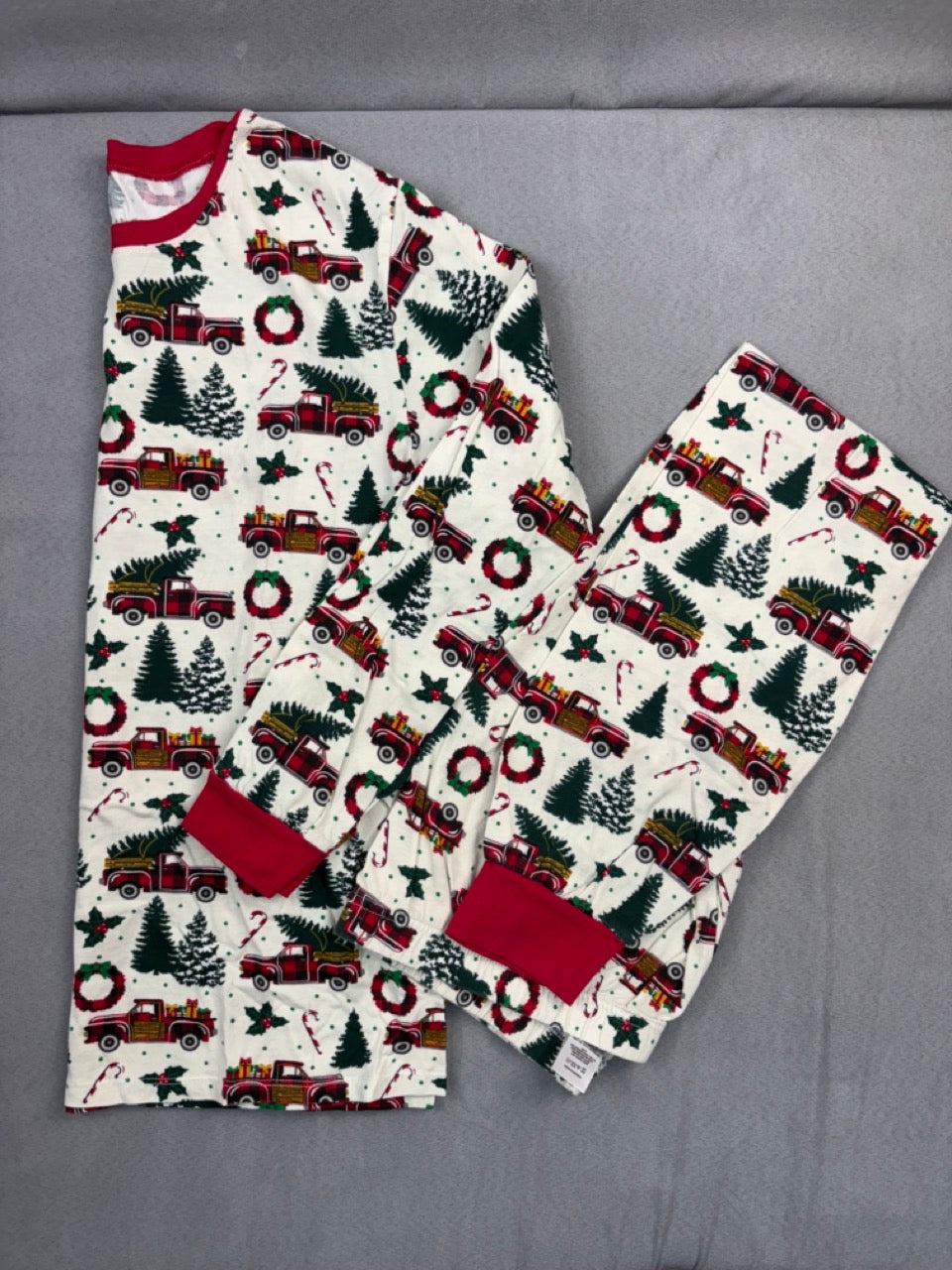 #39 Medium, Womens, Childrens Place, Christmas PJ's (family match)