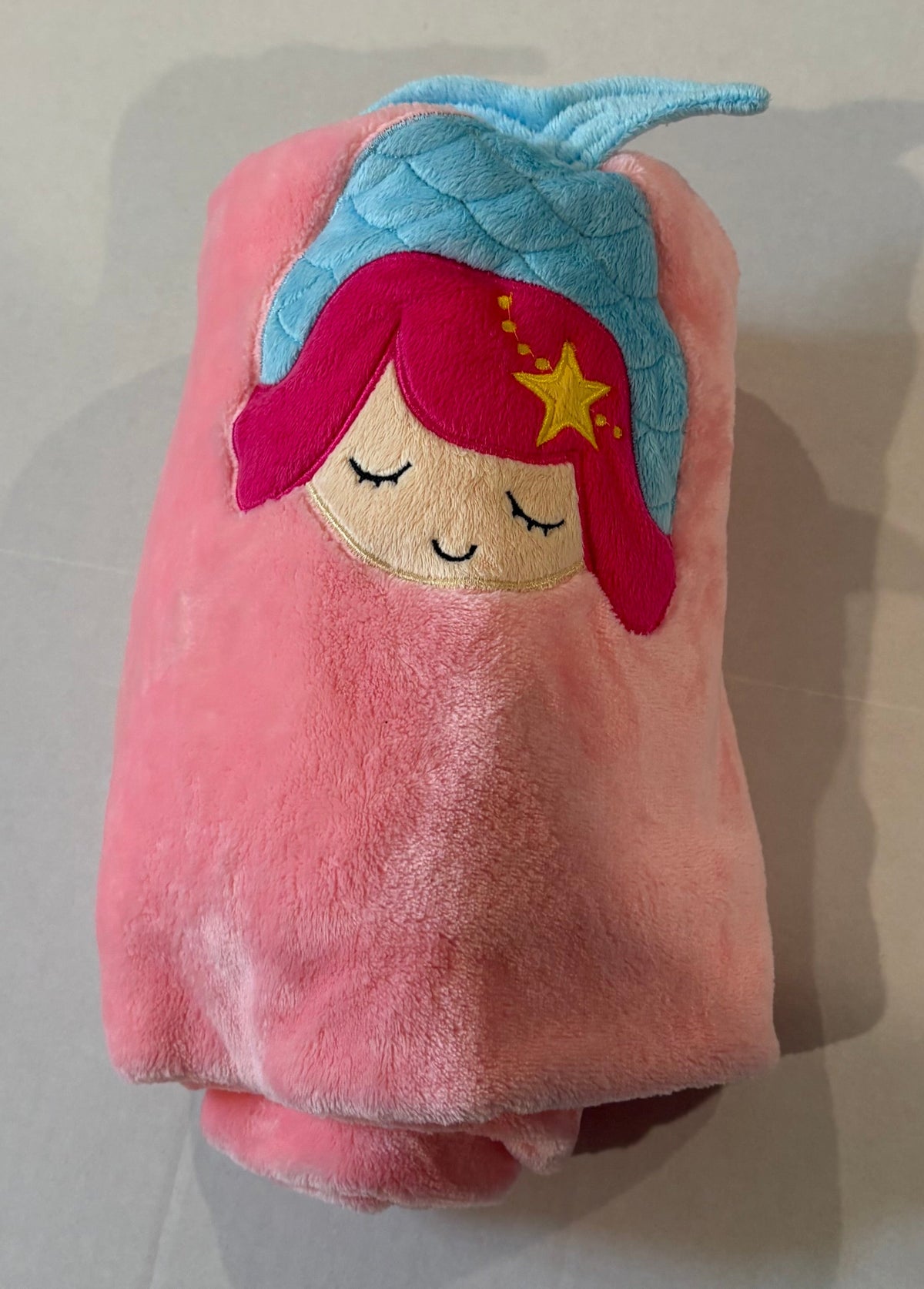 #25 Girls unicorn blanket that rolls up and velcros shut