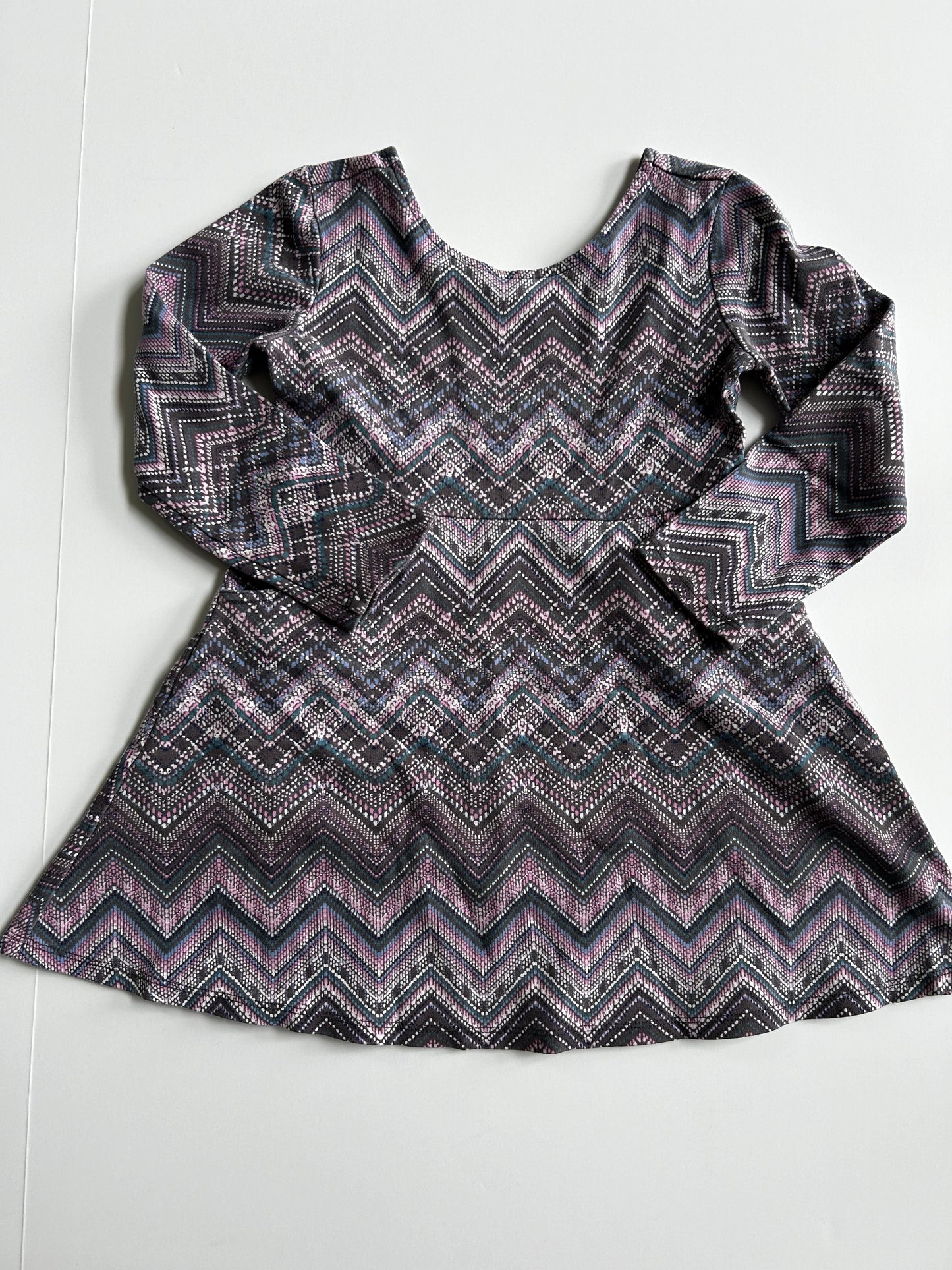 Seller #105 - Size 5/6 Girls Gymboree Chevron Print Dress GUC