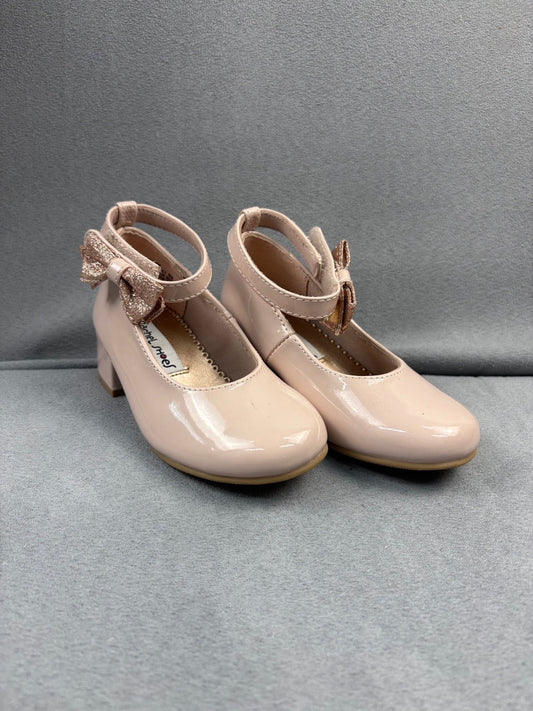 #39 Size 8 Girls rose gold fancy shoes