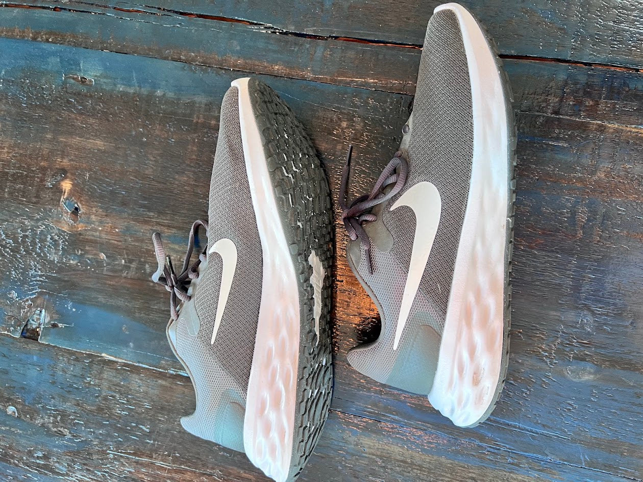 Seller #94: Men's Nike Tennis Shoes, Size 11.5