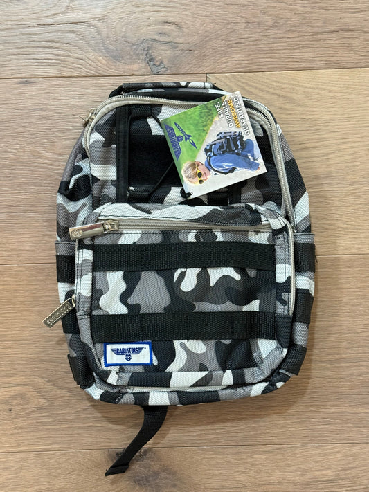 #21 • Boys • Babiators • NWT