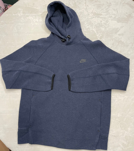 #212 Mens Nike tech fleece hoodie size Medium