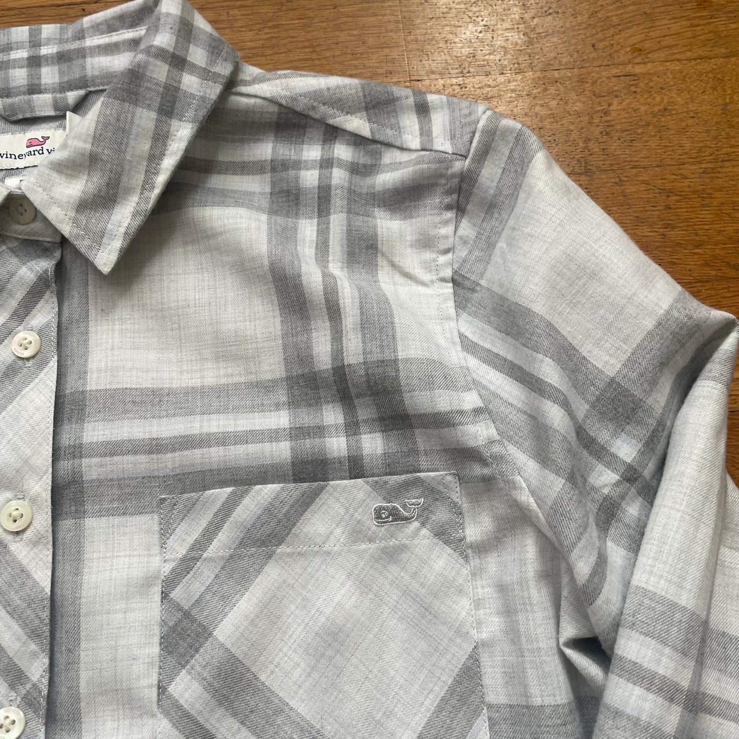 #116 Vineyard Vines Ice Plaid Flannel Button Down Grey 8