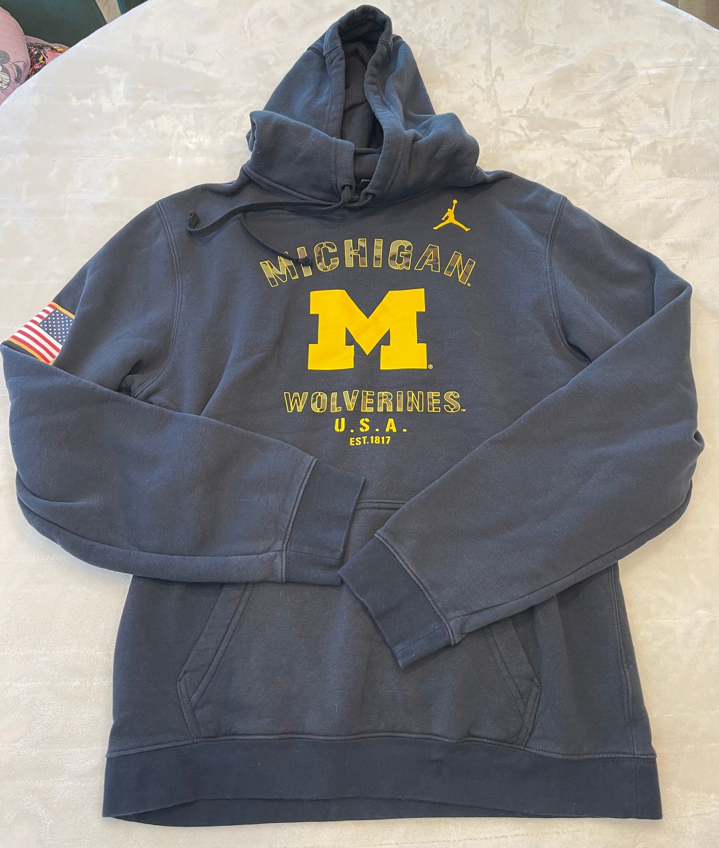 #212 Mens Nike hoodie size Medium vguc