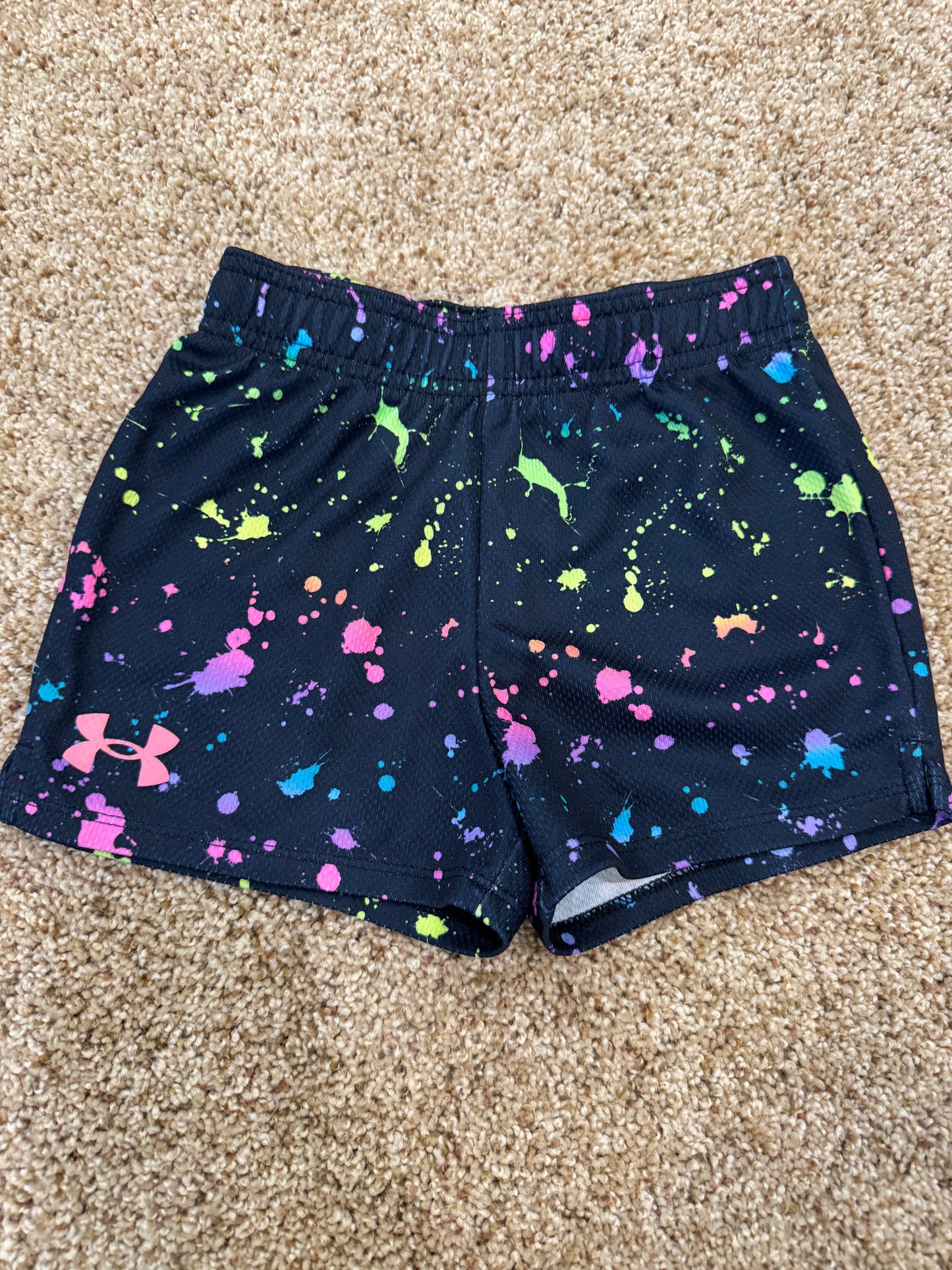#73 girls size 5 under armour shorts