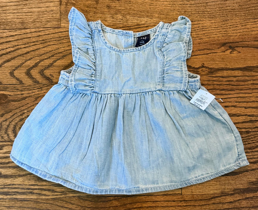 #28 NEW Baby Gap Chambray Top size 3-6 m