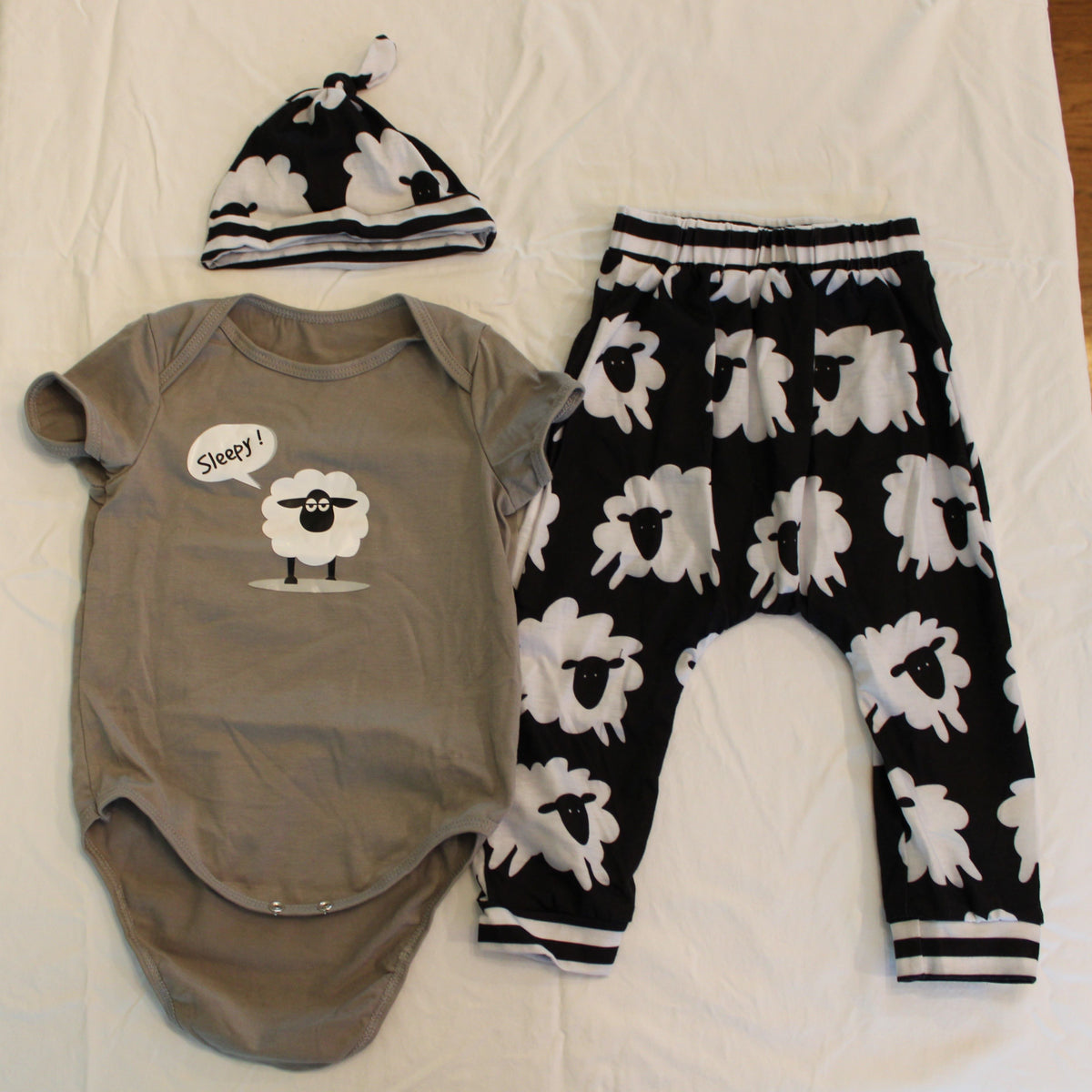 #168 18m Gender Neutral pajamas - NWOT