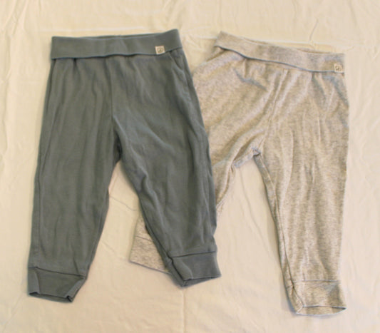 #168 18m Gender Neutral Carter's pants - 2 pairs