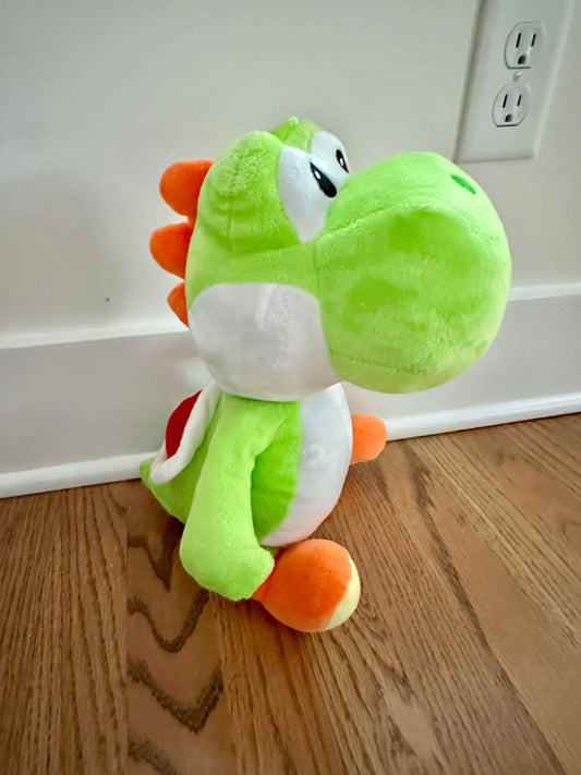 #198- Luigi, Super Mario, Stuffed Animal Toy