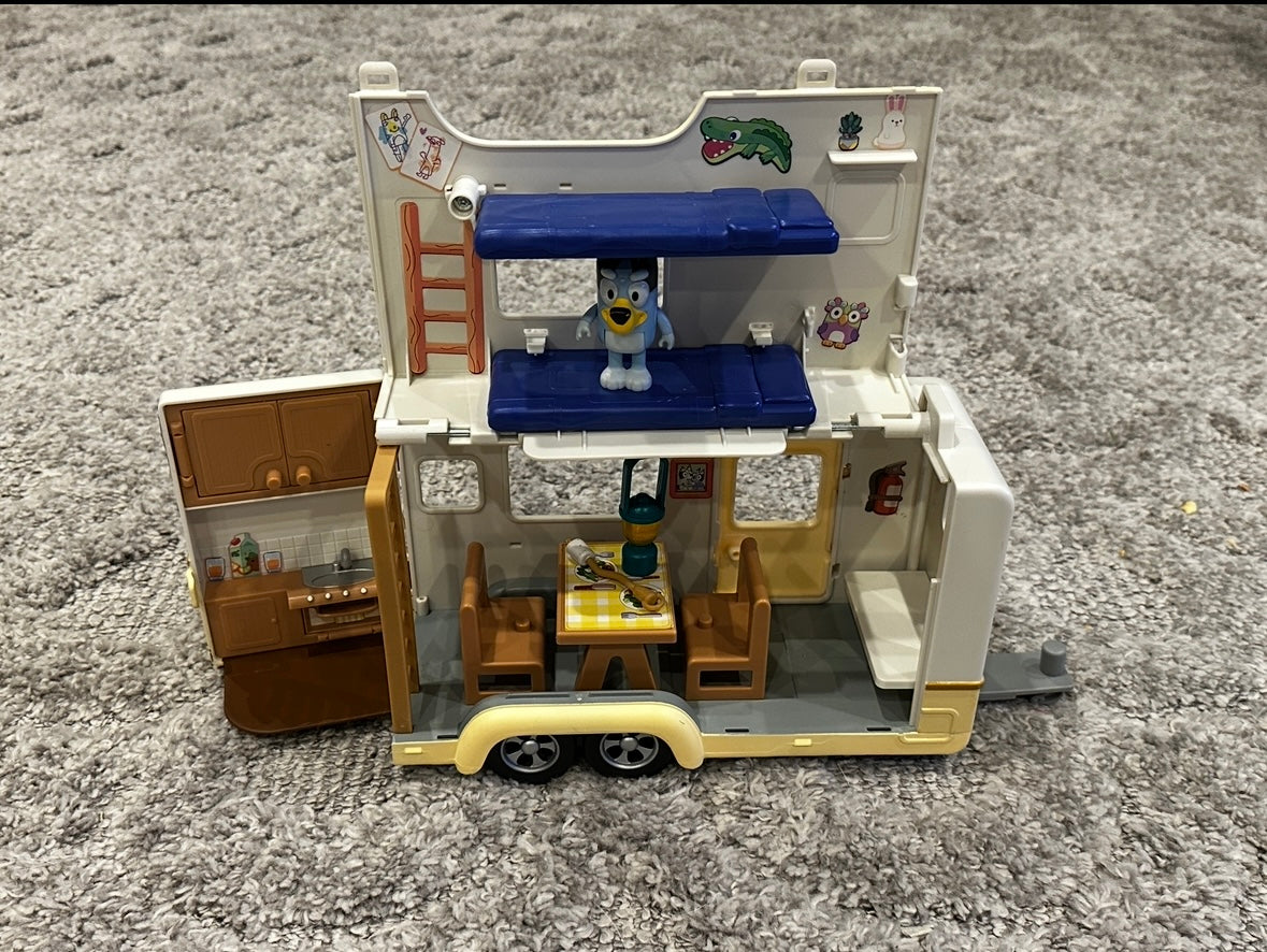 #16 - Bluey Camper