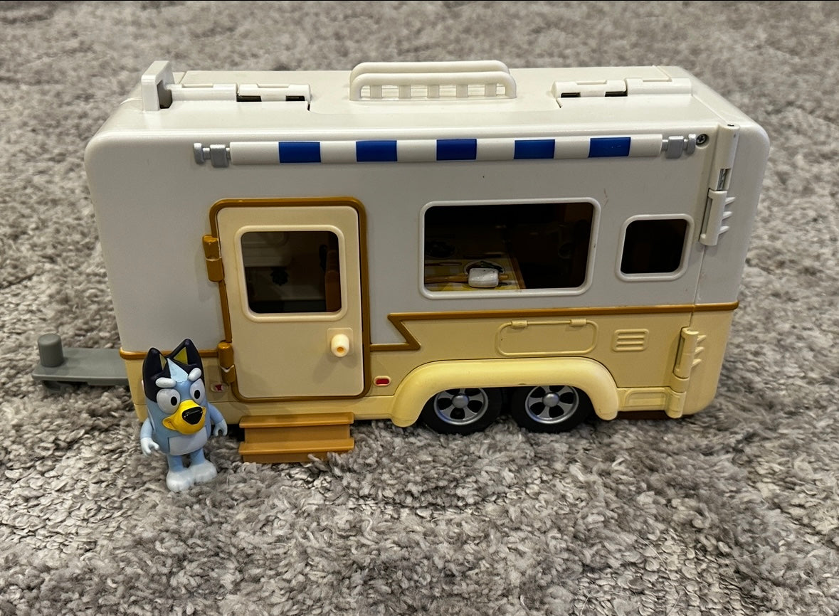 #16 - Bluey Camper