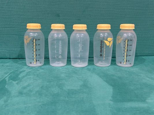 Seller 128 - Medela 8 oz Collection Bottles