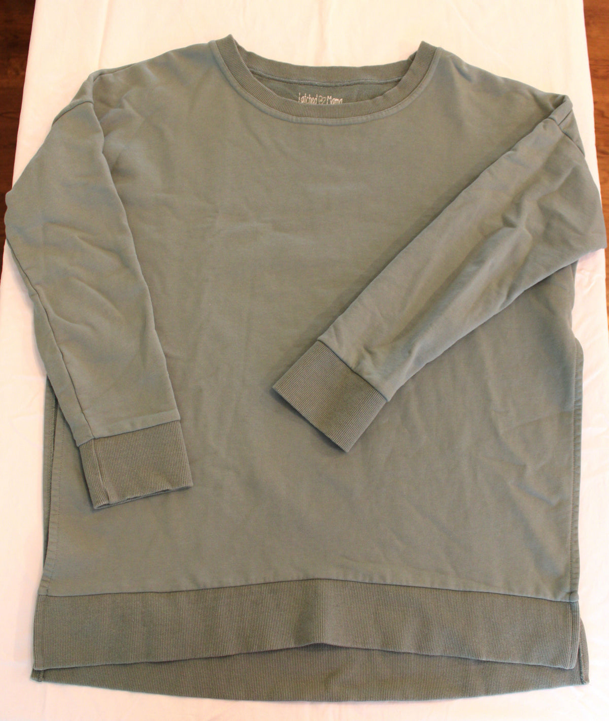 #168 Large Latched Mama Nursing sweatshirt