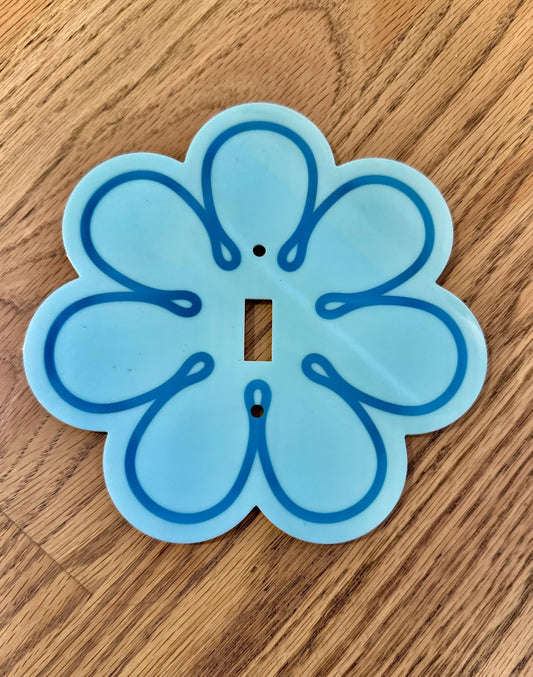 #198- Girls Blue Daisy Light-Switch Cover