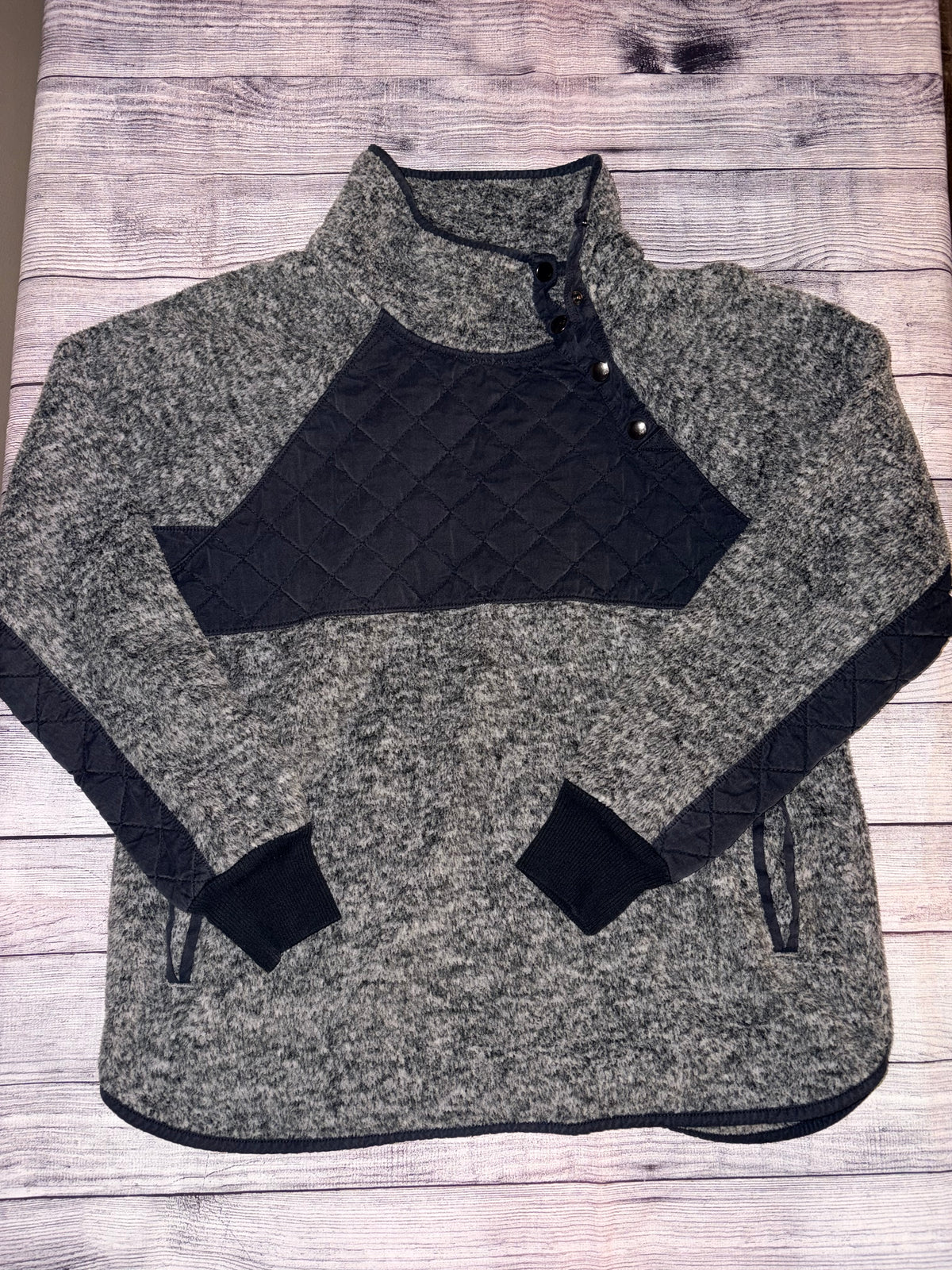 Seller 124 Abercrombie & Fitch Women’s Large Fleece Pullover
