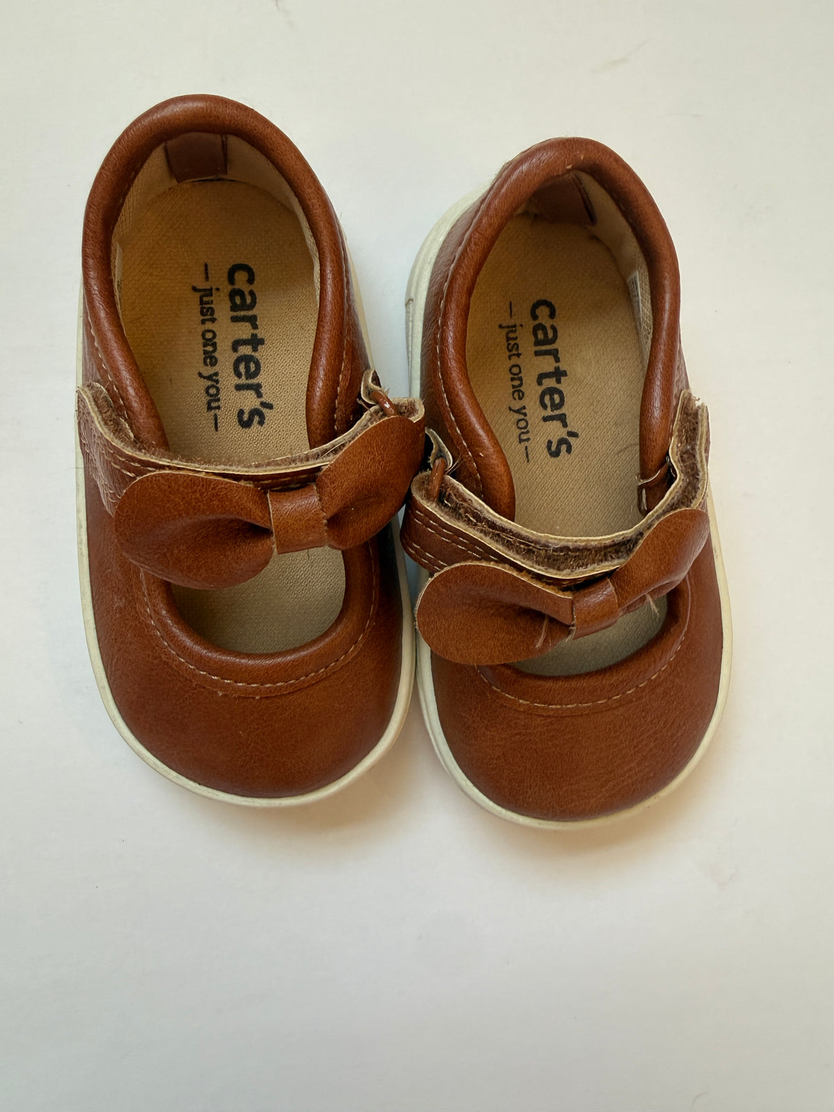 #170 Carters tan Mary Jane’s wth bow girls 3c