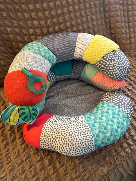 **REDUCED** Baby Support Pillow