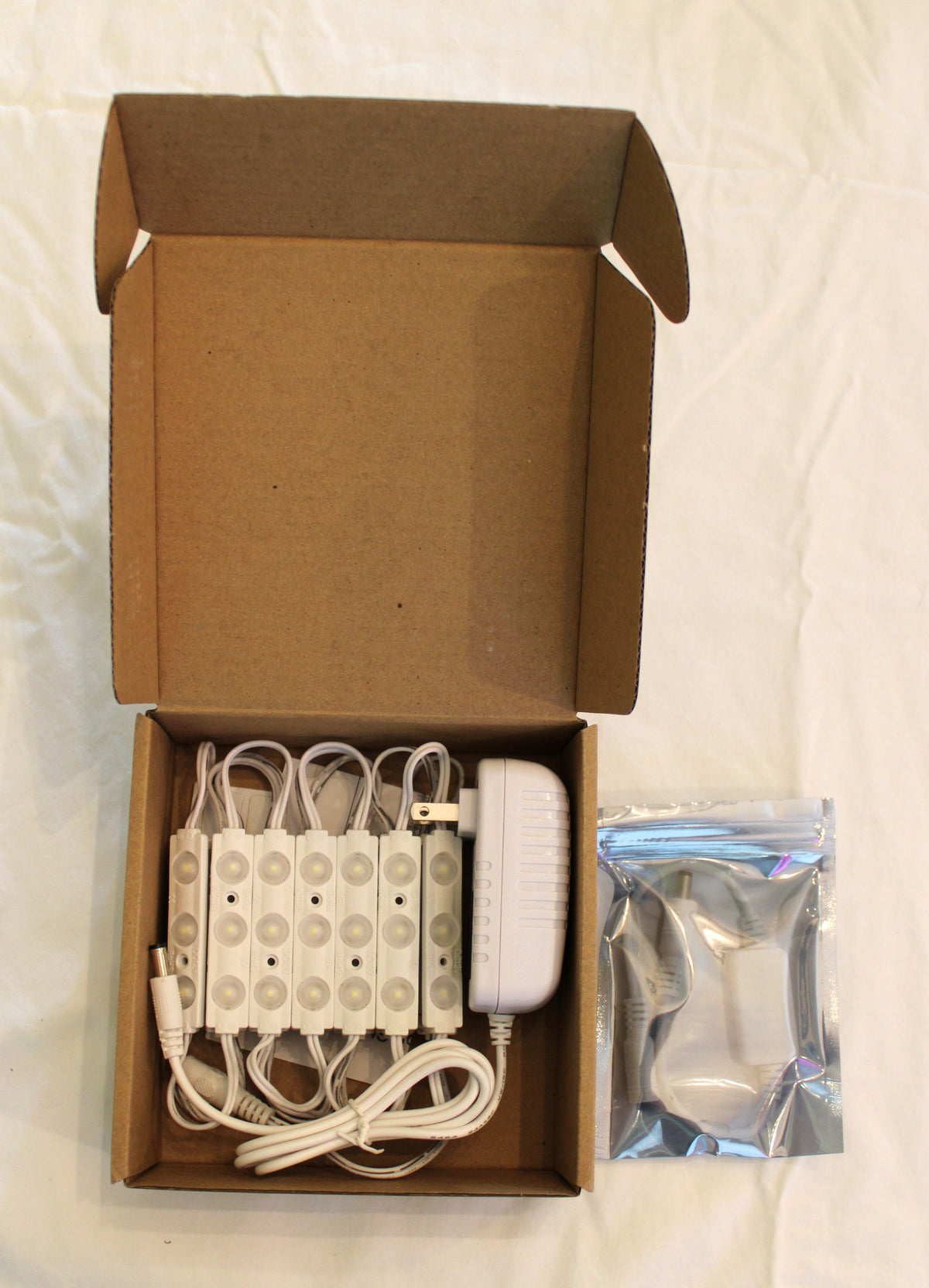 #168 Vanity lights - new in box