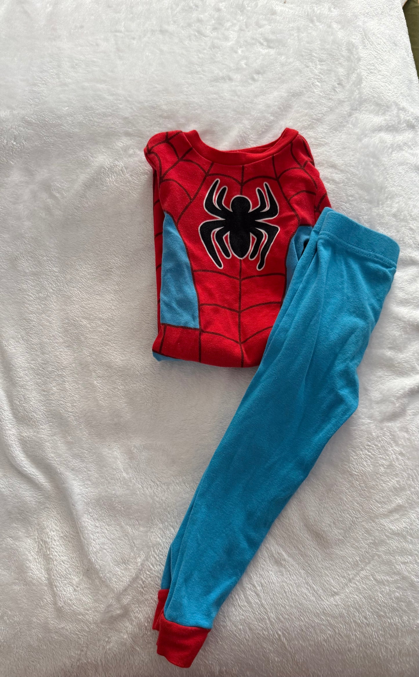 Seller #182 Boys 3T Spider-Man Pajamas (fit like 2T)