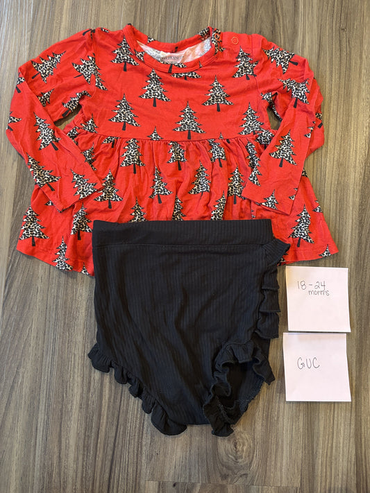 #138 - 18-24 Mo GUC Bamboo (Posh Peanut) Poshmas Lana Christmas LS Peplum + Bummies