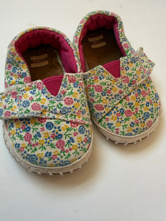 #170 Toms formal shoes girls 3C