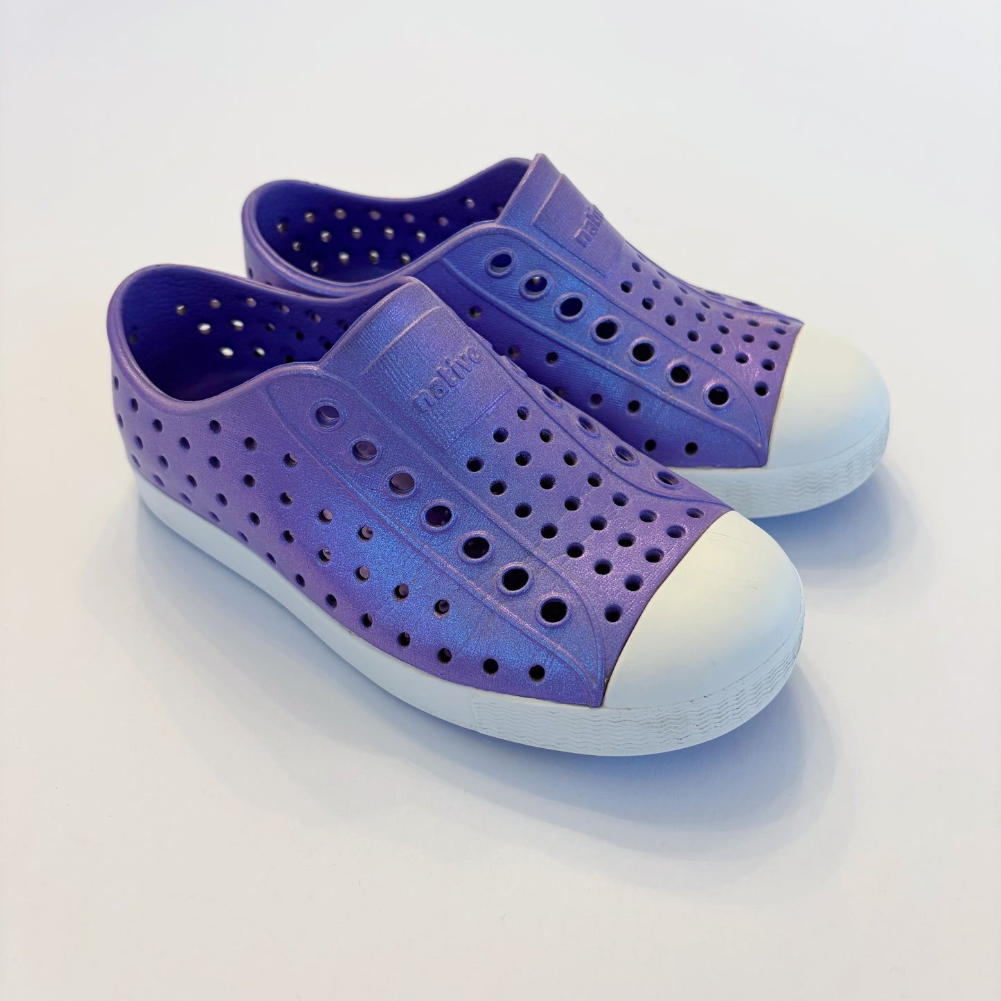 #79 | Size 10 | Native GIrls Purple Irridescent Shoes