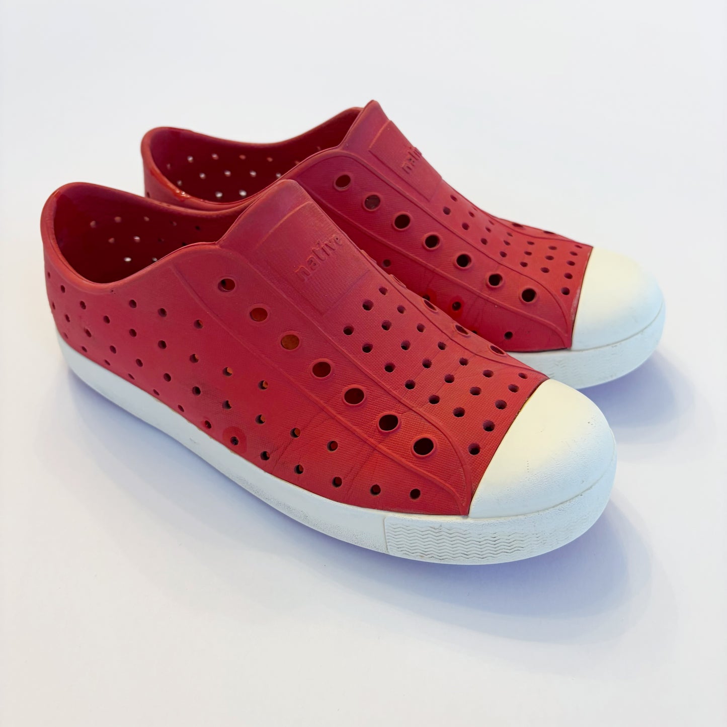 #79 | Size J2 | Native Boys Red Shoes