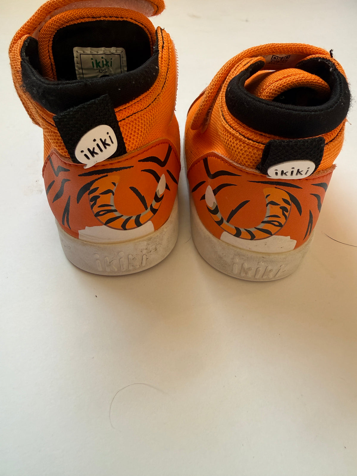 #170 ikiki orange tiger shoes with squeakers gender neutral 5C