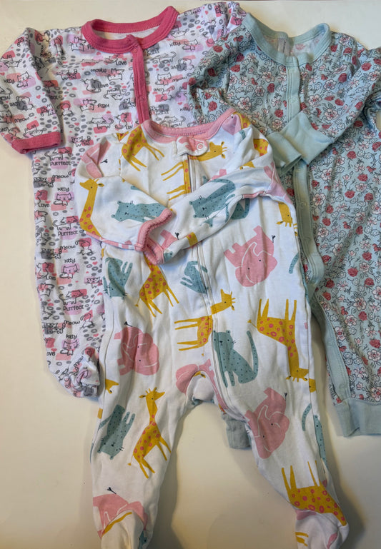 Seller 186 - Girls 6 Month PJ Bundle ( Set of 3) - VGUC