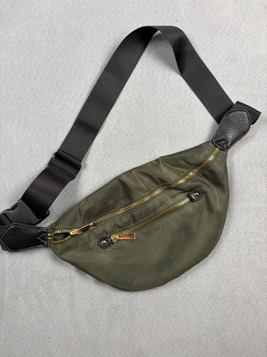 #39 Olive Green Fanny Back