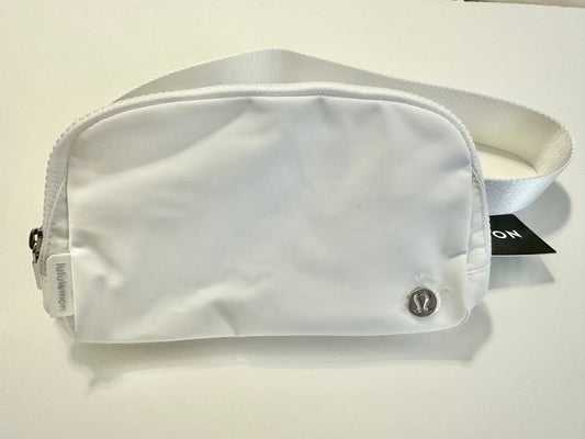 Seller #39 Lululemon Everywhere Belt Bag NWT Peloton apparel