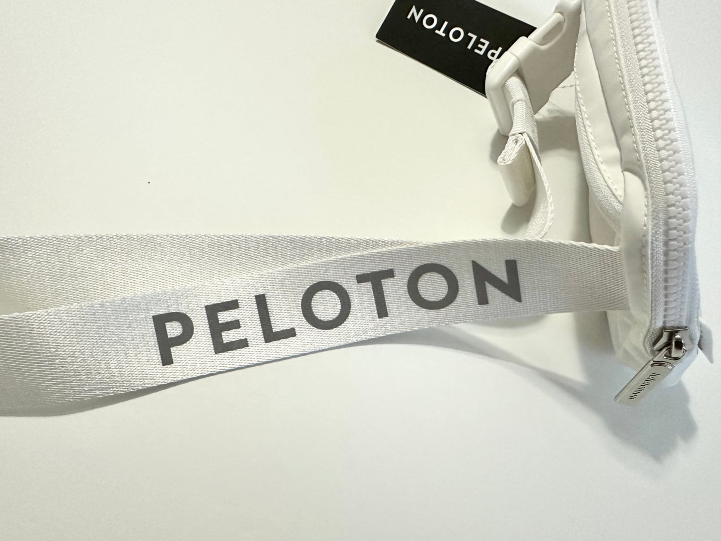 Seller #39 Lululemon Everywhere Belt Bag NWT Peloton apparel