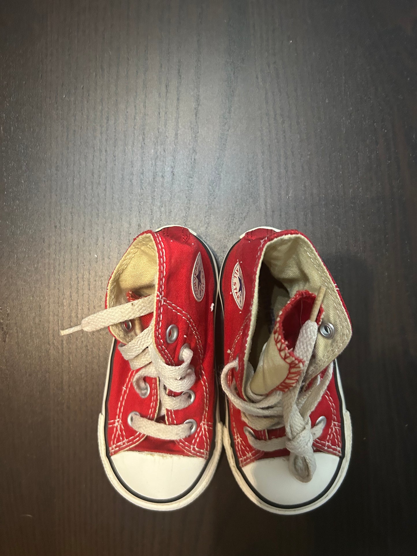 Red converse high tops little kid size 6 45224