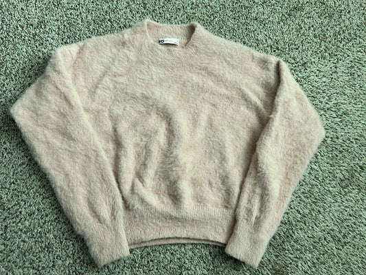 Seller 130 Women’s medium crop sweater pale pink soft - VGUC