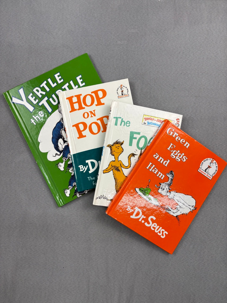#39 Dr. Seuss book bundle (4)