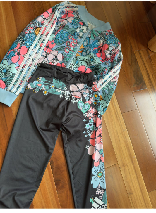 #74 adidas large (14)  girls