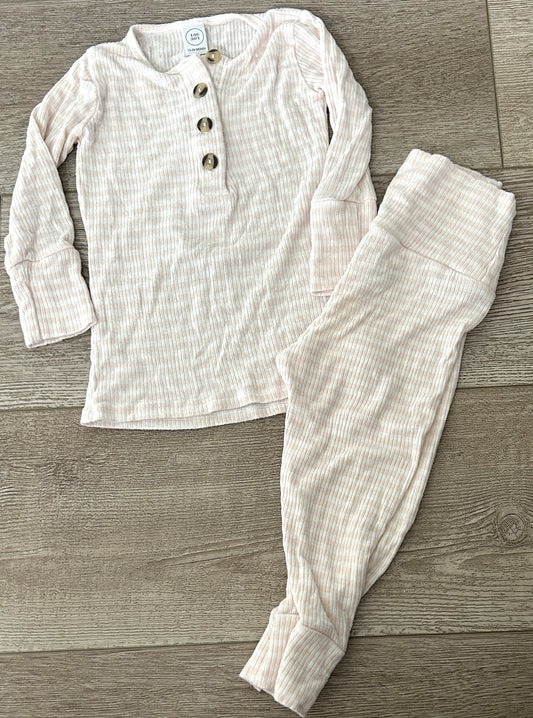 #15 Lou Lou Co 12-24m Ribbed Pink/White Pajamas VGUC