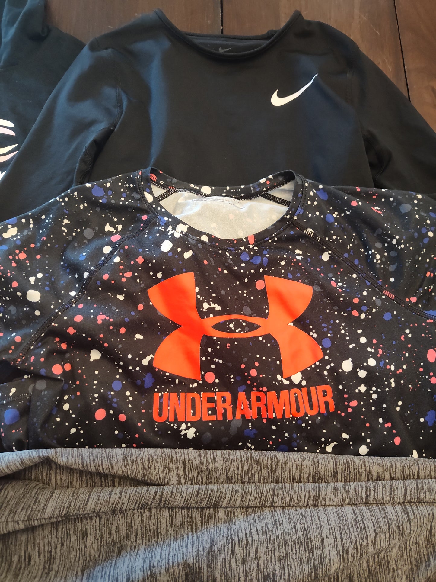 Seller 185:  Athletic Brand Girl 14/16 lot: 3 tops, 1 hoodie, 2 leggings