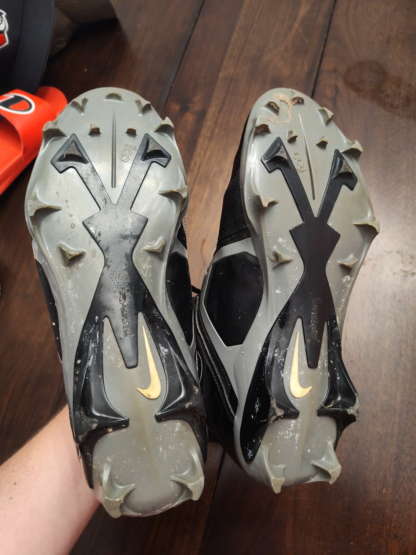 Seller 185:  Men's Shoes Nike alpha menace Size 9 (football)