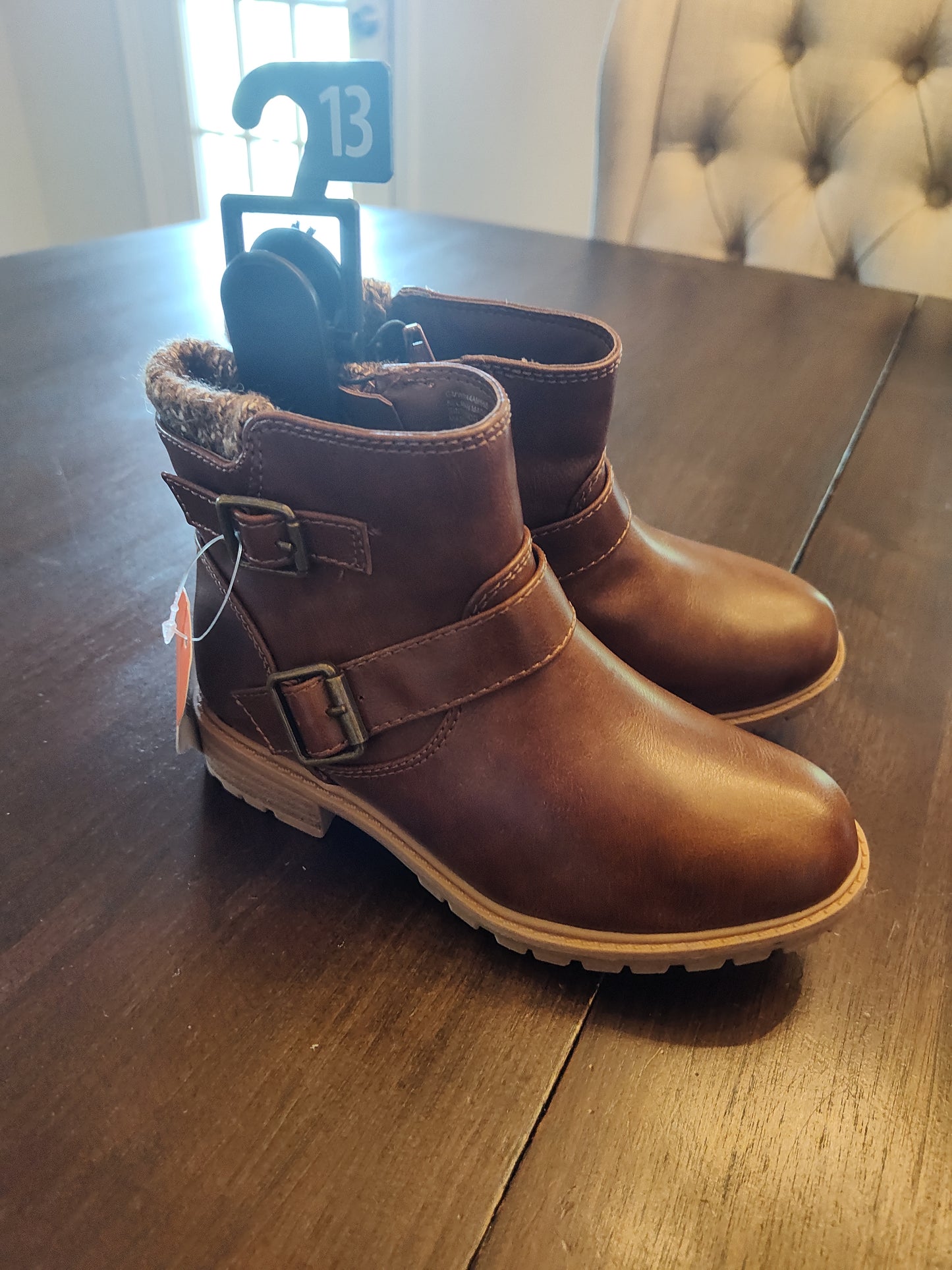 Seller 185:  New Wonder Nation Boots Girls size 13