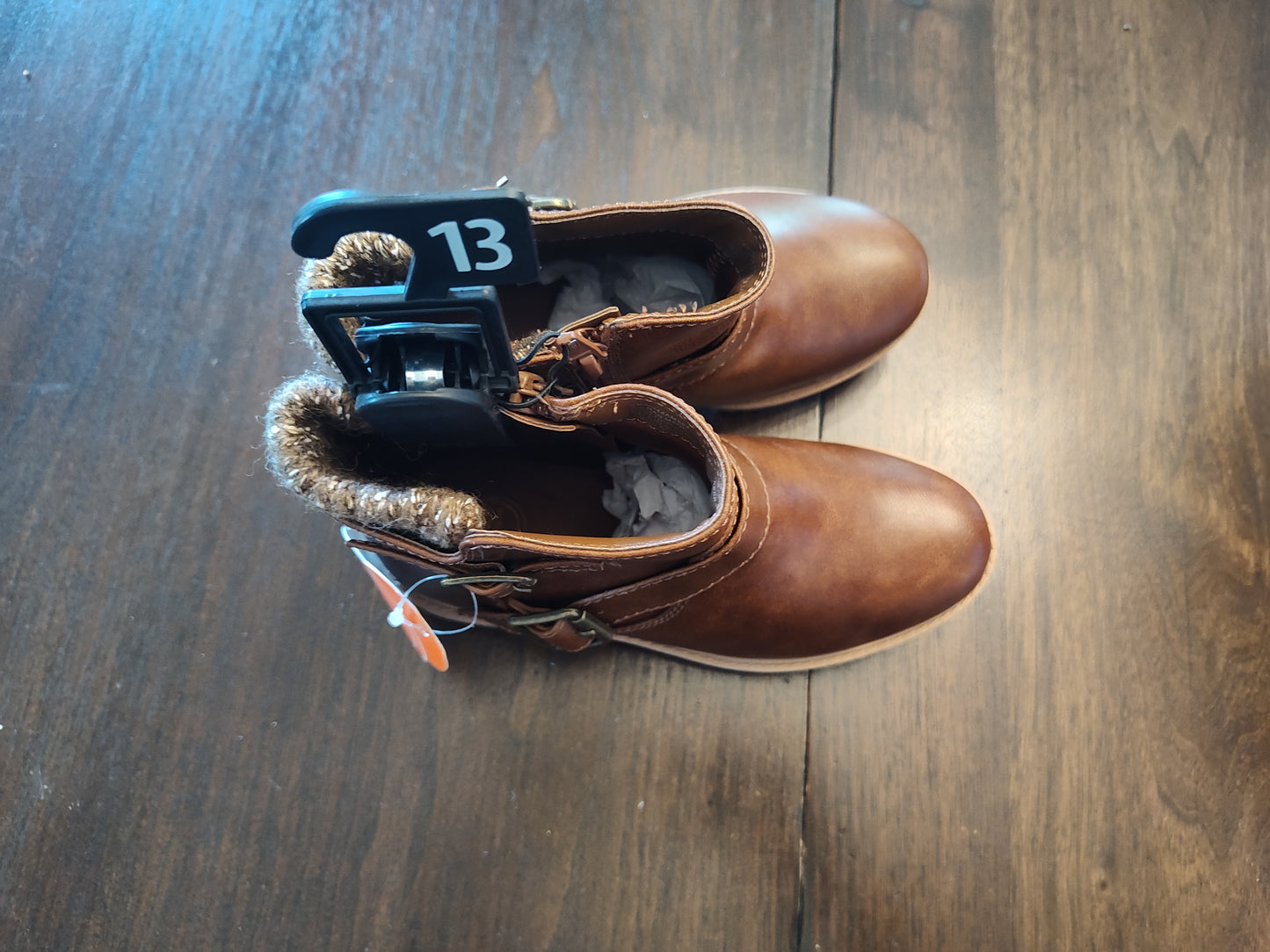 Seller 185:  New Wonder Nation Boots Girls size 13