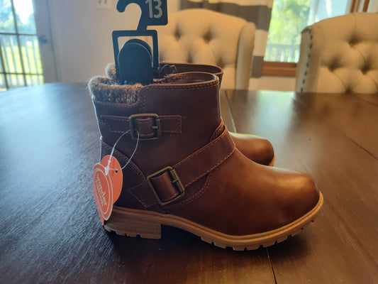 Seller 185:  New Wonder Nation Boots Girls size 13